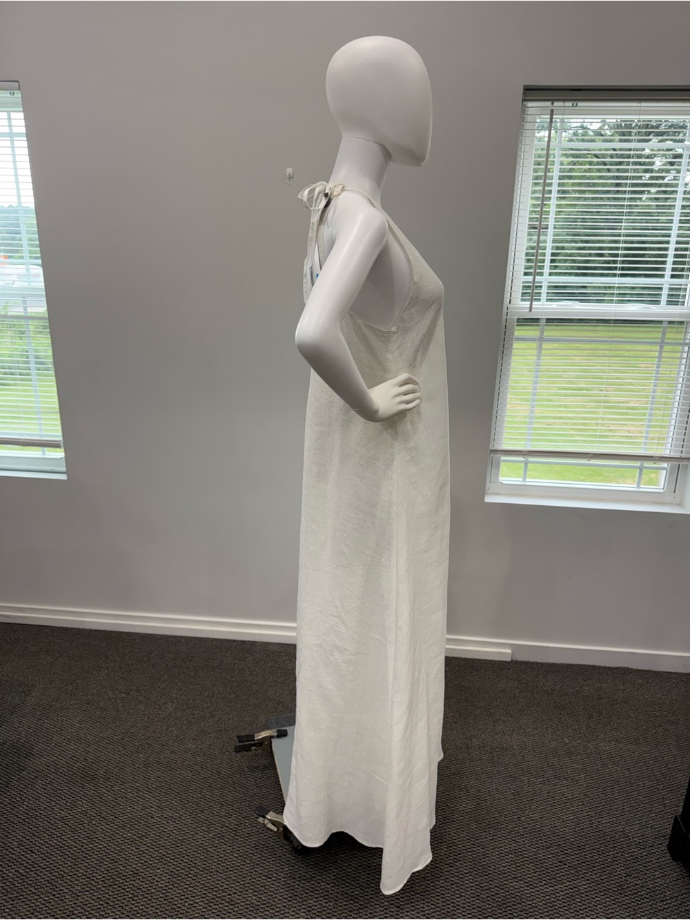 Sleeveless White V-Neck Maxi Dress With Subtle Silver Shine - Picture 4 of 9